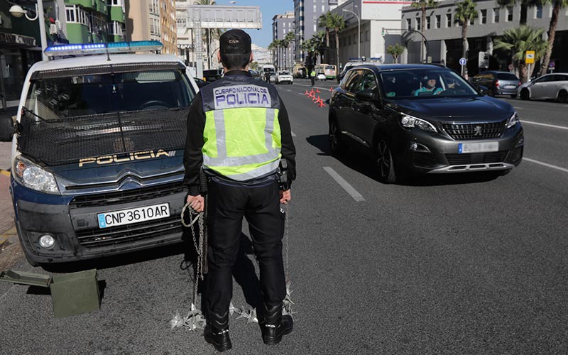 Se intensifican los controles de movilidad en Cádiz durante el puente festivo buscando disuadir a los irresponsables: “nos va la vida en ello”