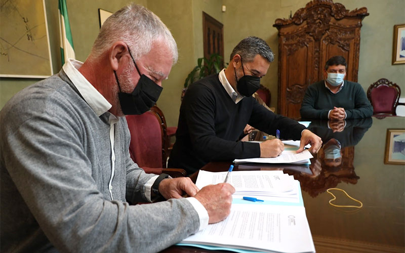 La asociación de Alzheimer roteña ya cuenta con una parcela municipal su residencia de mayores; ahora toca buscar financiación