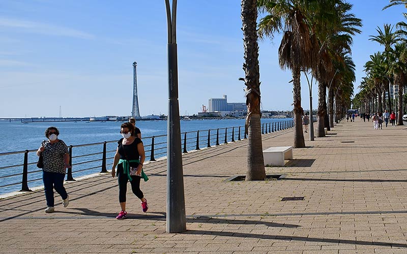 Todavía no se ha firmado la concesión administrativa con la APPA para avanzar en la proyectada pasarela peatonal marítima de Puntales