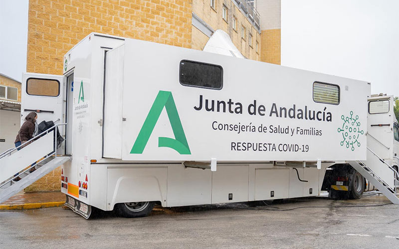 Ocho positivos entre los casi 600 isleños sometidos al cribado masivo