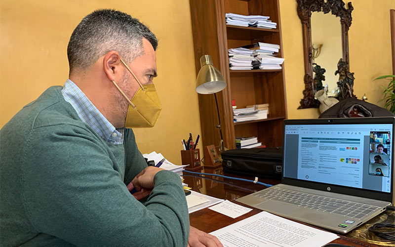 Ruiz Arana, “alcalde desde casa durante unos días”, por precaución tras mantener contacto con un contagiado de coronavirus