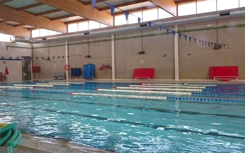 Se invertirán unos 200.000 euros en mejorar las condiciones de climatización de la piscina cubierta de Rota