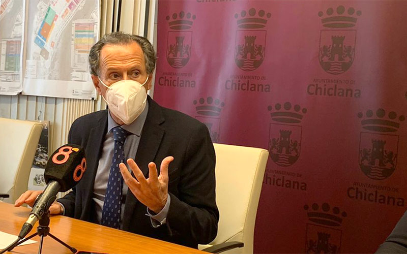 Román, estalla: “sin información alguna de la Junta es complicado colaborar y actuar para ayudar en esta lucha contra el coronavirus”