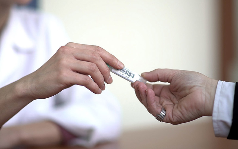 La consejería de Salud insta a la población de riesgo de la provincia gaditana a participar en el programa del cribado de cáncer de colon