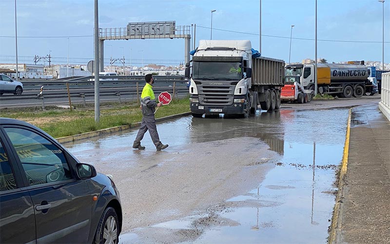 Los propios empresarios invierten en mejorar y renovar Tres Caminos