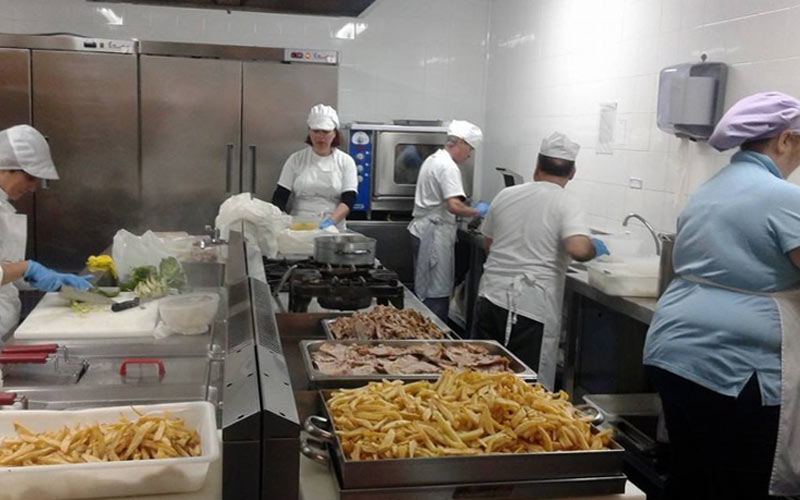 Servicios Sociales reparte entre las familias roteñas más necesitadas unas 825 ayudas directas desde el inicio de la pandemia del Covid-19