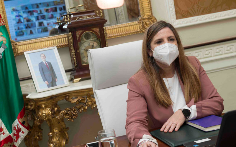 Las derechas defienden a los ‘suyos’ en la Diputación de Cádiz: no votan a favor de ninguna moción que “inste” a la Junta de Andalucía
