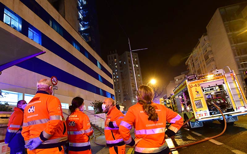 El PP plantea la reprobación del alcalde y su Gobierno por no acudir al hospital durante el incendio del que “todo Cádiz estaba pendiente”