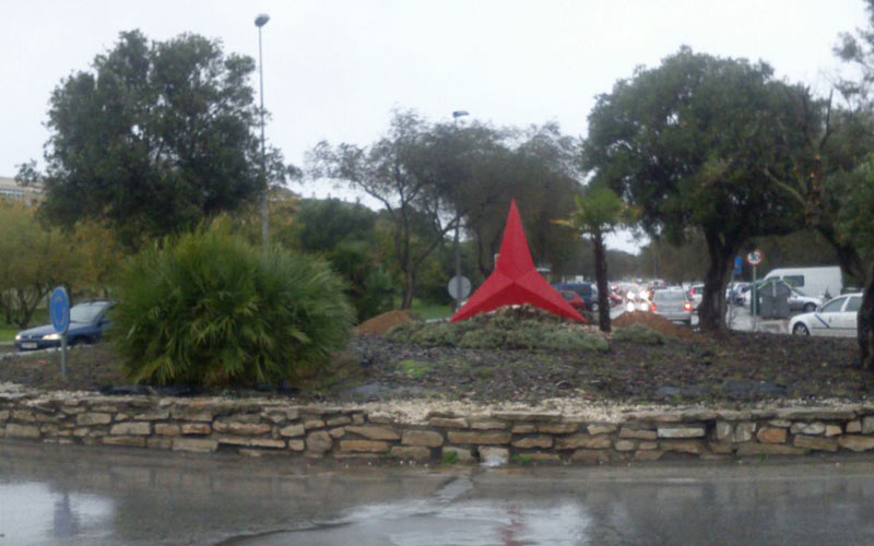 La ultraderecha y su odio pisan Puerto Real: exige la retirada de la glorieta a las Brigadas Internacionales por “exaltar al comunismo”