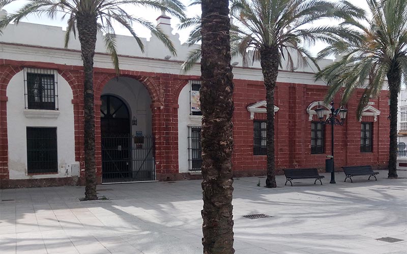La alcaldesa isleña pide a Educación que no revoque el concierto de la Escuela San José mientras se siguen buscando “alternativas” al cierre