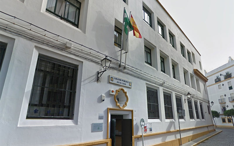 Exigen “la eliminación de cualquier vestigio golpista o franquista en centros educativos”; CGT señala casos en la provincia de Cádiz