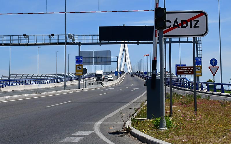 El segundo puente se ‘abre’ a las manifestaciones desde este 1 de Mayo; el TSJA corrige a la Subdelegación y autoriza la marcha de CGT