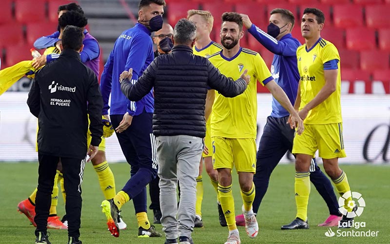 Victoria en Los Cármenes y atado otro año en Primera