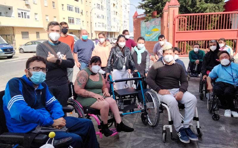 Residentes y plantilla del CRMF de San Fernando siguen esperando la vacuna; es ya el único centro del Imserso en España sin inmunizar