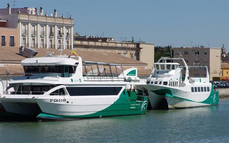 El servicio de catamaranes en la Bahía recupera salidas tras el estado de alarma; la concesión del contrato sale a licitación por 4,2 millones