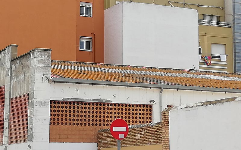Advierten de la presencia de uralita en colegios concertados de Cádiz