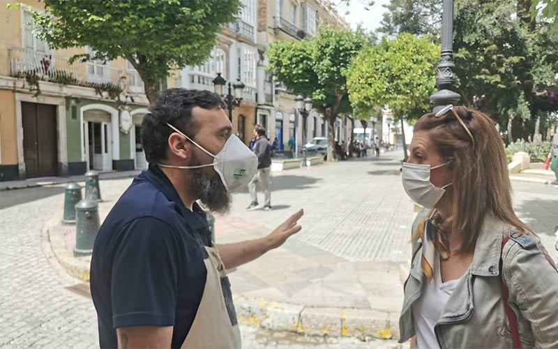 PP, PSOE y Cs salen a “defender” y “apoyar” a los hosteleros de Cádiz frente a la ordenanza de terrazas, la “falta de diálogo” y el “sectarismo”