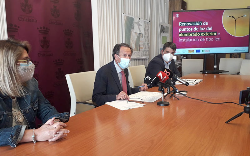 “Toda Chiclana estará alumbrada por luces led antes de 2022”