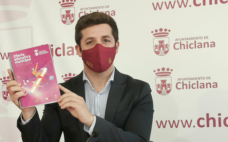 Cuatro meses de prisión para un padre en Chiclana por permitir el absentismo escolar de su hijo menor durante tres cursos consecutivos