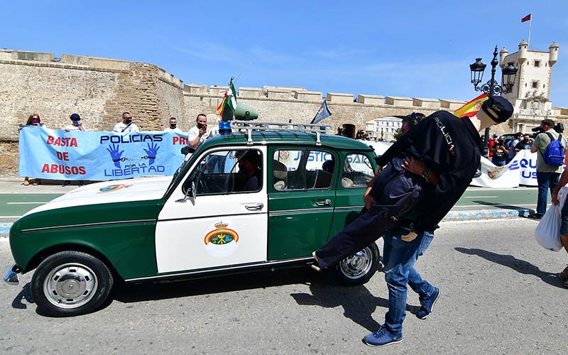 Menos delitos y mayor “eficacia policial” en Cádiz al inicio de 2021