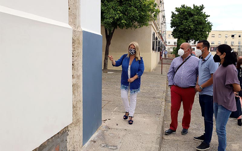 Blanco y azul, nuevo color para una veterana barriada La Asunción que prepara su “dignificación” gracias a 8 millones de euros en mejoras