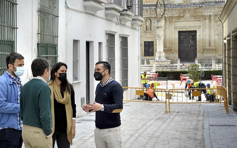Los retrasos de la comisión provincial de Patrimonio Histórico mantienen estancados una decena de proyectos en el centro de Jerez