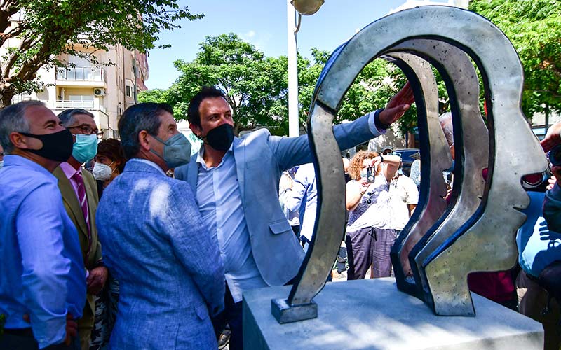 Inaugurada en Cádiz una escultura para dar visibilidad a las personas con problemas de salud mental, y frente a los estigmas que padecen