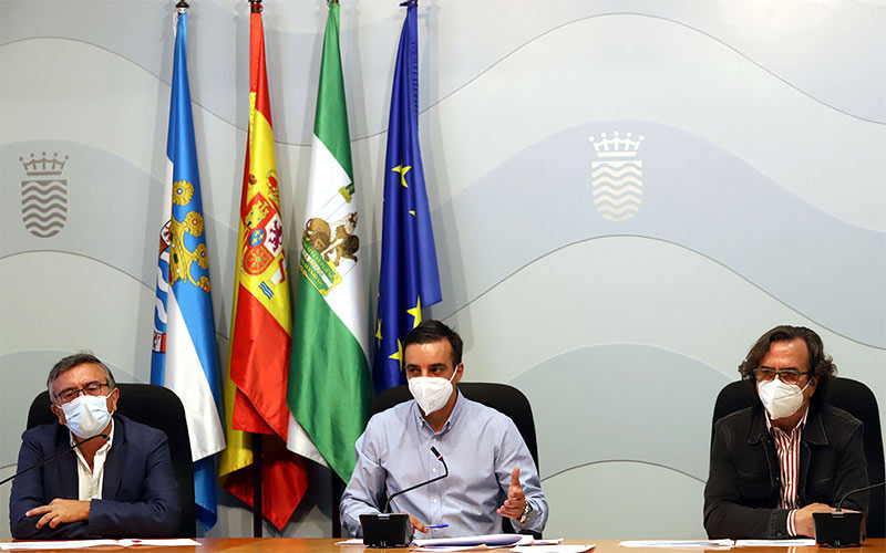 Díaz repasa el volumen de licencias del primer semestre y no duda de que “se vuelve a construir y rehabilitar vivienda en el centro de Jerez”