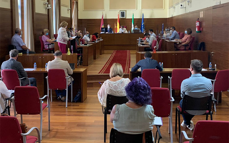 Chiclana reconocerá la “fidelidad” del turista alemán, “fundamental para que estemos abiertos todo el año”, con la Llave de la Ciudad