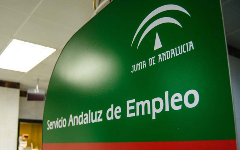 Las oficinas del SAE en Cádiz deberían sumar 377 trabajadores “pero sólo hay 115”, mientras la Junta privatiza la intermediación laboral