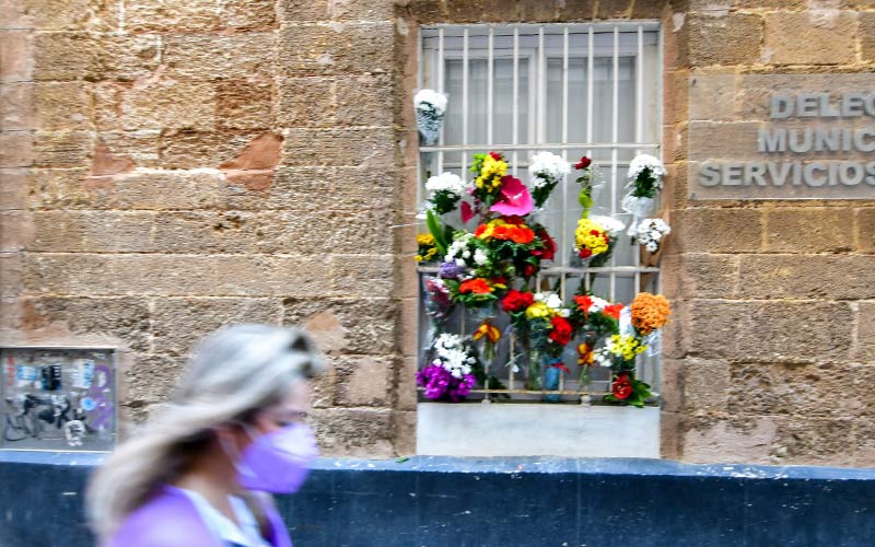 Vila afea a la Junta que le dé más importancia a la placa franquista de Pemán que a “asuntos de máxima prioridad para la ciudad de Cádiz”