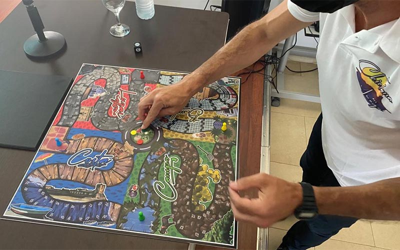 Un juego de mesa para “redescubrir y descubrir” Chiclana y “quererla”