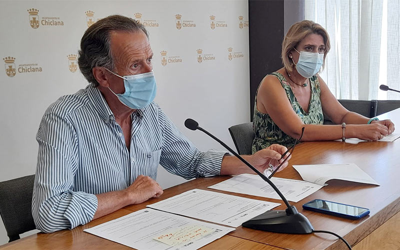 El Consistorio chiclanero quiere colocar alumbrado público en la cañada de los Barrancos y otros caminos, pero la Junta “no contesta”
