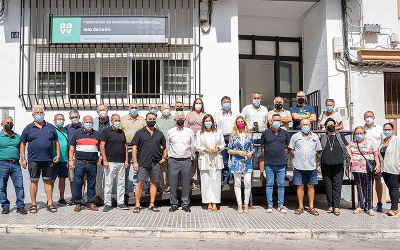Cavada vuelve a anunciar, cuatro años después, que el primer borrador del nuevo Reglamento de Participación Ciudadana está casi listo