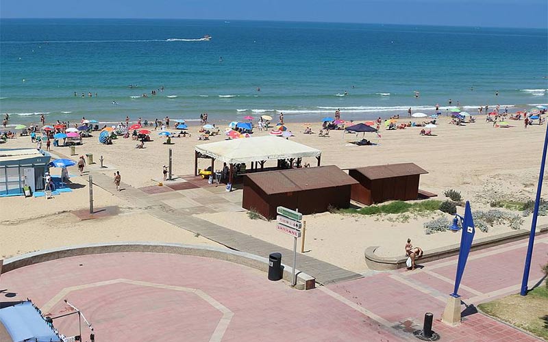 “El éxito del verano de Chiclana es un éxito colectivo”; se calcula que el turismo de julio y agosto ha supuesto un impacto de 697 millones
