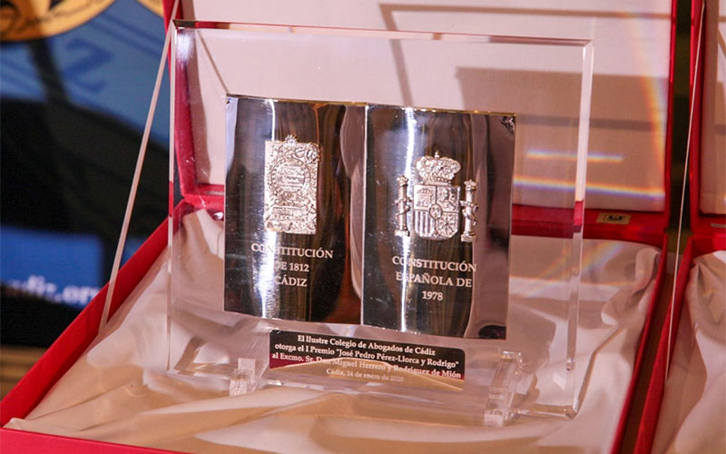 Convocada la segunda edición del Premio José Pedro Pérez-Llorca promovido por el Colegio de Abogados de Cádiz