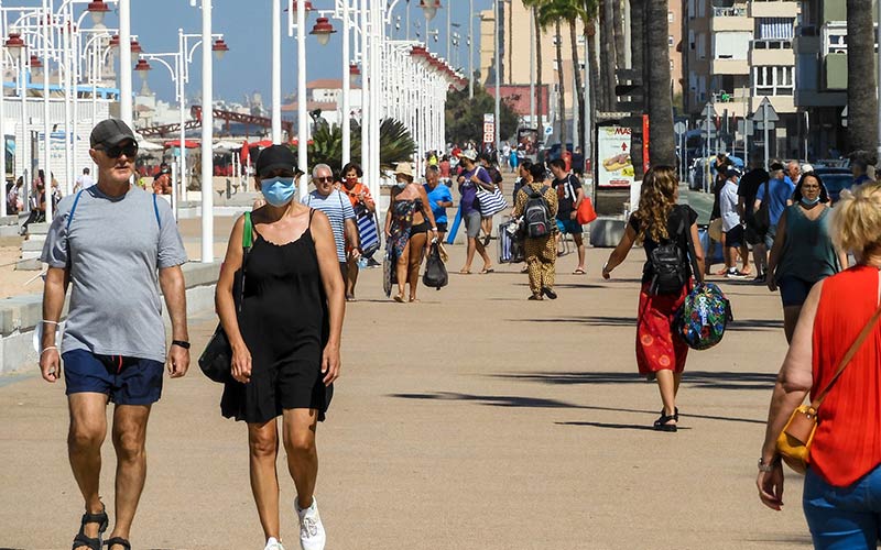 “Cádiz ha vivido el mejor verano esperable”, pero el reto es conseguir “un turismo que repercuta positivamente sin adueñarse de la ciudad”