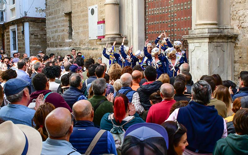 El sueño del Carnaval de Cádiz de ser Patrimonio Inmaterial se pondrá en manos del Ministerio de Cultura tras el “impulso” del expediente