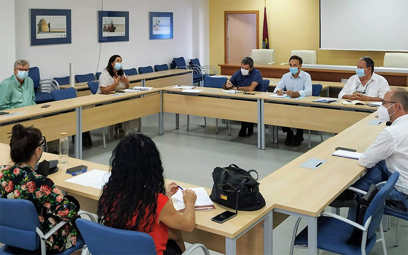 Un verano “magnífico” en la Bahía y “buenas perspectivas” para el otoño; la Mancomunidad aborda en común el impacto del turismo