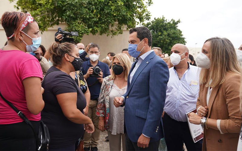Sánchez logra que el presidente andaluz, que al fin visita Jerez, acepte “respetar y apoyar” su candidatura a Capital Europea de la Cultura