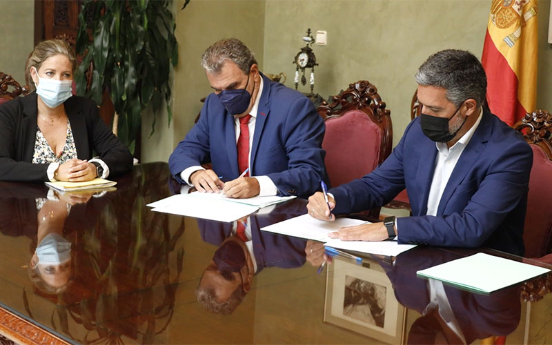 EUC de Costa Ballena y Ayuntamiento renuevan su fructífero convenio