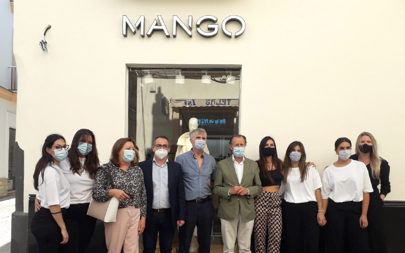 Mango abre en un centro de Chiclana que sigue atrayendo franquicias