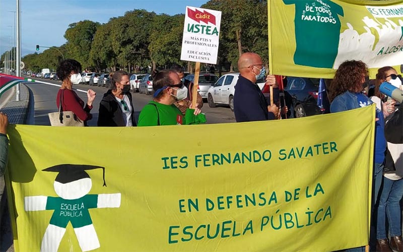 El IES Fernando Savater sigue su lucha ante la falta de monitores de educación especial: dos técnicos para 11 escolares con necesidades