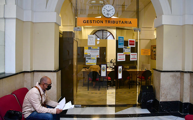 Cinco municipios de la Bahía pueden acceder a hasta 2,2 millones de euros para la “transformación digital” de sus administraciones locales