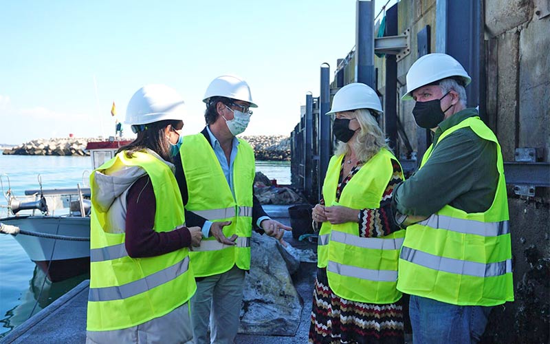 Los trabajos de mejora de las instalaciones para el atraque de la flota pesquera en el puerto de Rota podrían acabar antes de lo previsto