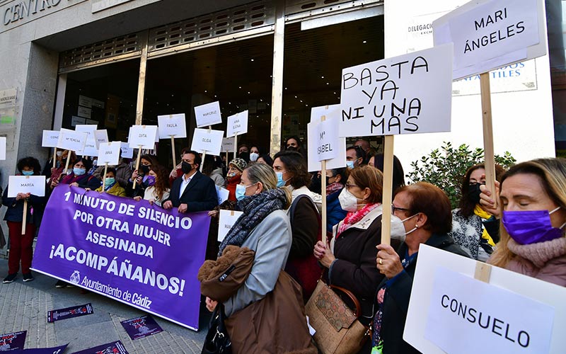 Un 25-N en Cádiz frente a las violencias machistas, e institucionales