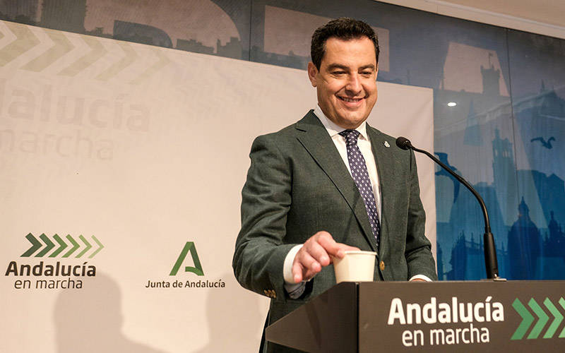 El “cambio a peor” para el PSOE, el “cambio para bien” según el PP: resumen de tres años ya de Andalucía con un gobierno de derechas