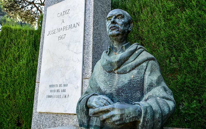 Franco, Queipo de Llanos, Varela y Pemán, entre los que perderán los honores concedidos por el Ayuntamiento de Cádiz durante la dictadura