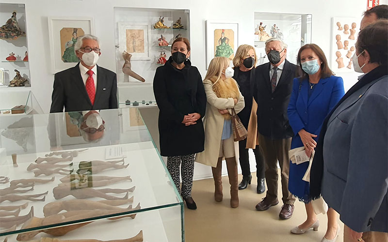 Muñecas Marín ya tiene su rincón expositivo en Chiclana para recordar “la importancia de lo que supuso, en todos los sentidos, esta fábrica”