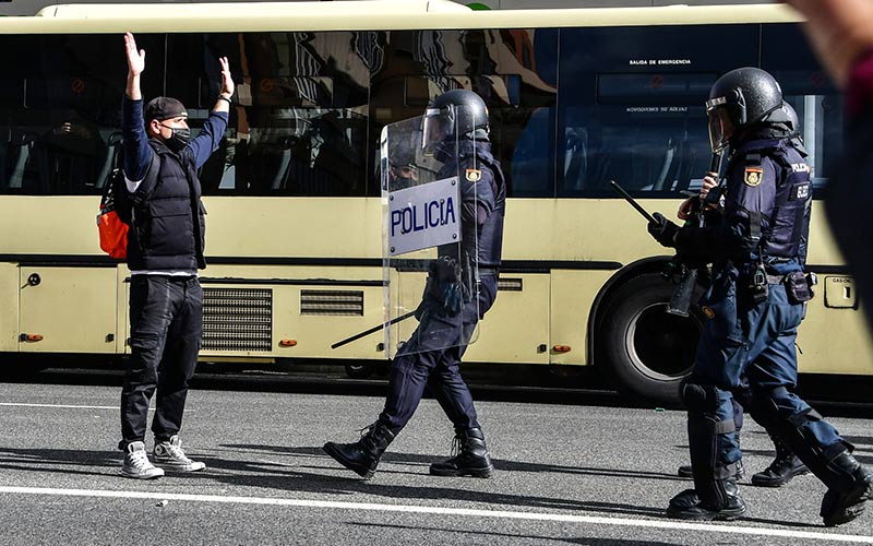 La “violencia policial” para “reprimir” la huelga del metal gaditano ‘llegará’ a la Fiscalía, el Senado, el Congreso y la Comisión Europea